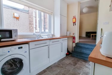 3 bed flat, Stratford Road, Jesmond Vale, Newcastle, NE65PB - Image 2